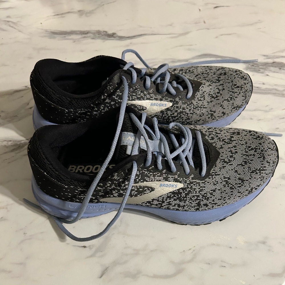Brooks Speckled Black and Light Blue Sneakers